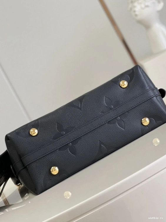 WIS PM VUITTON CARRYALL LOUIS 1016